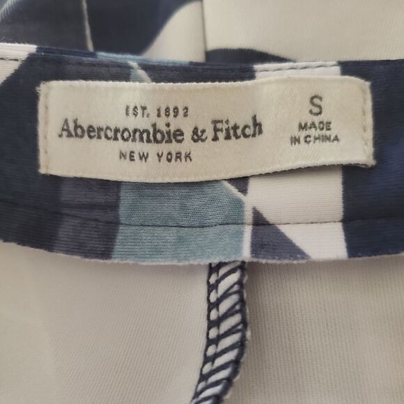 Abercrombie & Fitch Patterened Skort Shorts - Picture 3 of 7